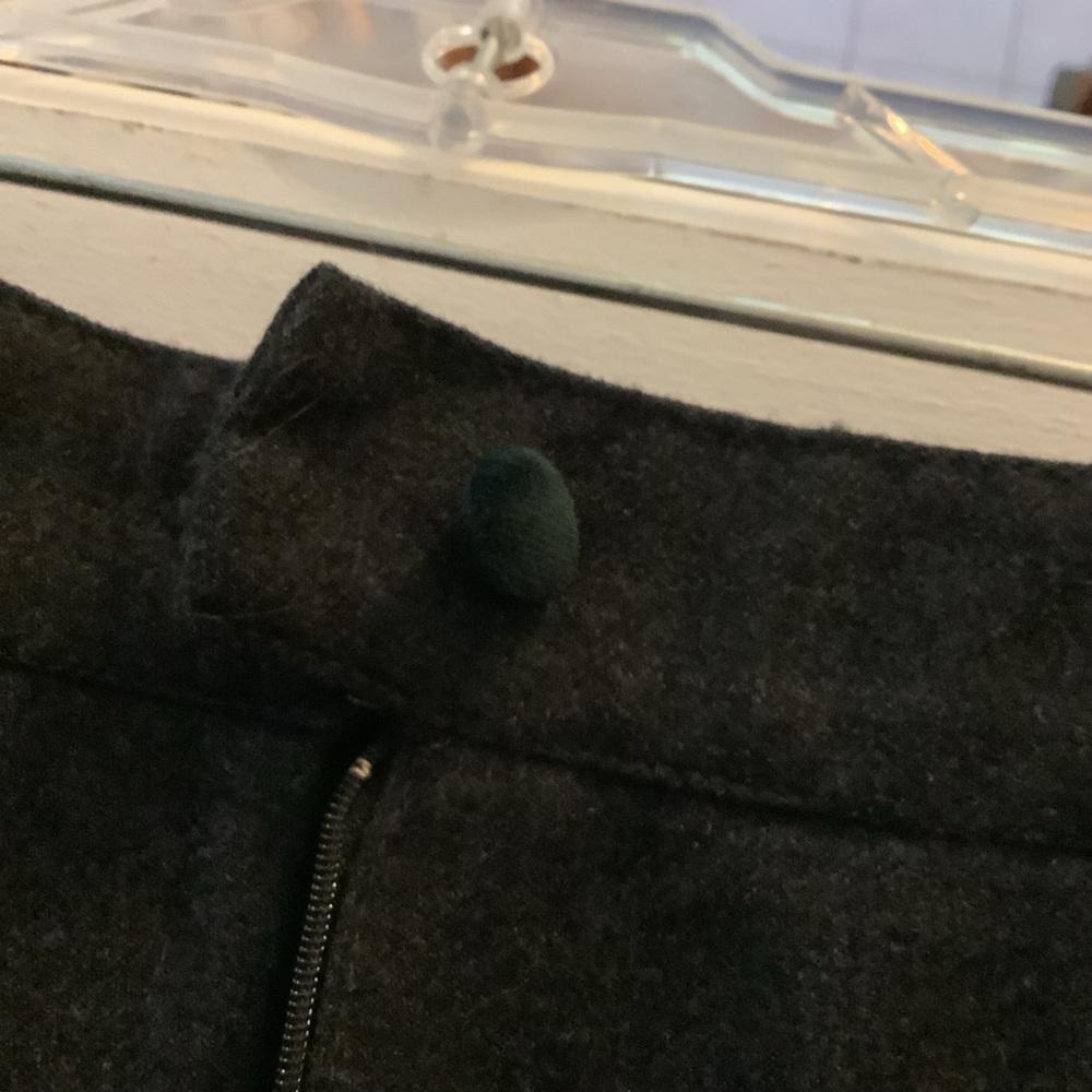 VTG 80s 100% Wool Charcoal Pencil Skirt Velvet Waist Tabs Made in 🇨🇦 Size 14 - Picture 8 of 13